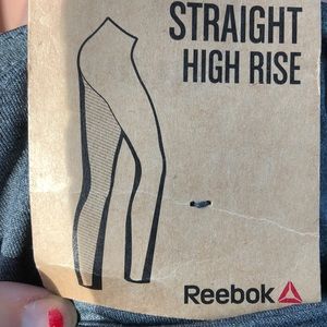 (L) Reebok Straight High Rise Lean Pant